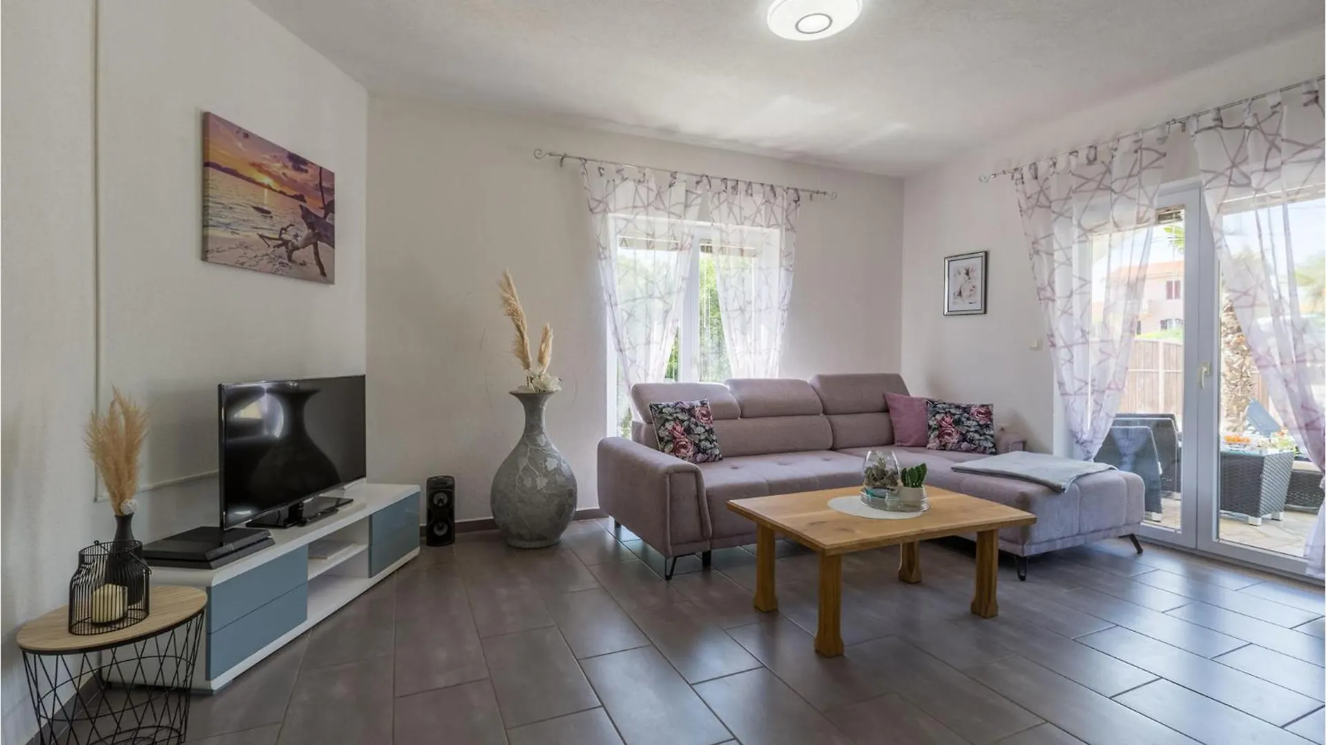 Stunning Home In Vrecari With Kitchen Nedescina